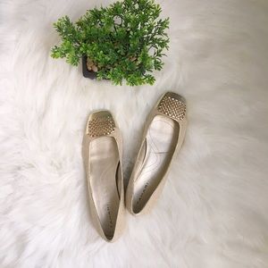 Tahari metallic flats